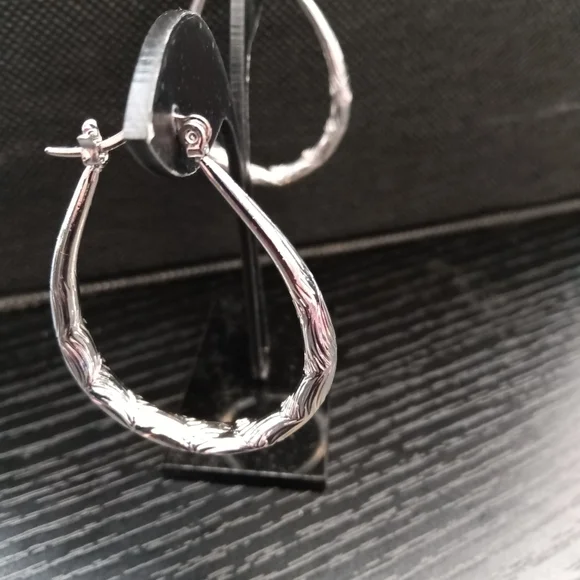 NEW Silver Plated Zinc Alloy Oval Engraved Boho Hoops - Picture 2 of 3